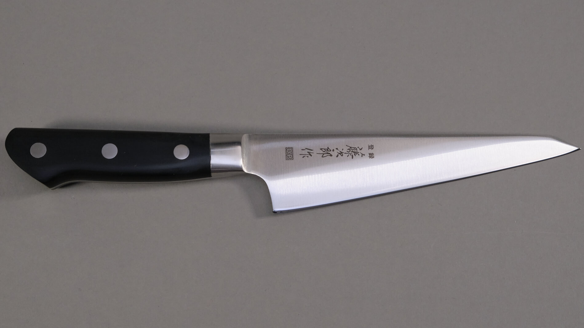 Couteau japonais DP Série Tojiro désosseur 18 cm